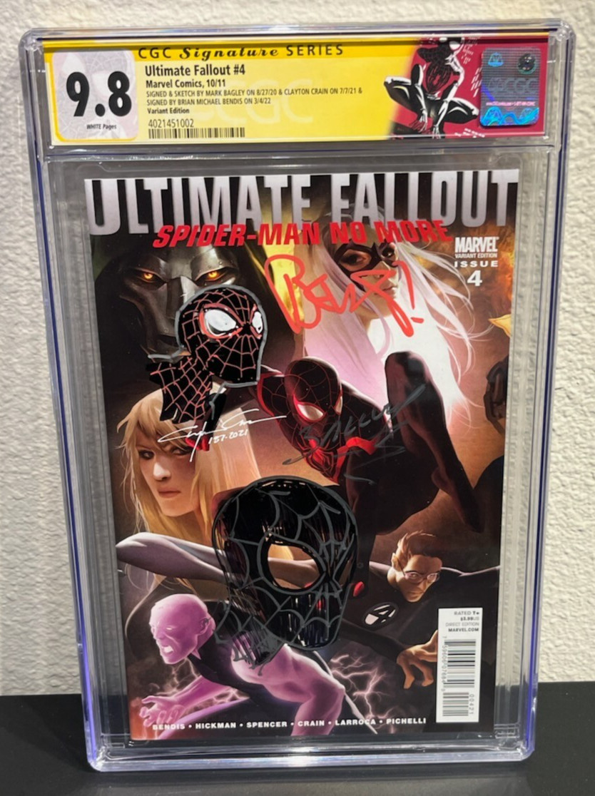 🕸 ULTIMATE FALLOUT #4 CGC 9.8 VARIANT 1ST 1st APP MILES MORALES 3x SIGNED 🕸