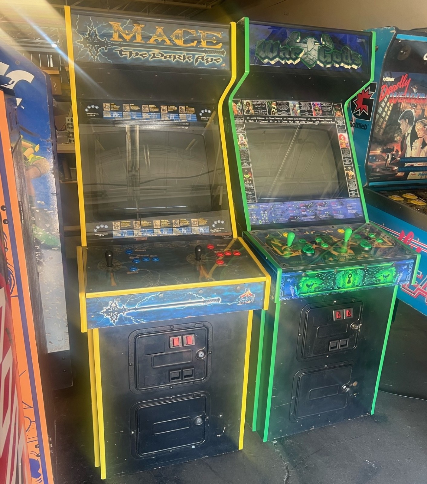 MACE THE DARK AGE ARCADE MACHINE by ATARI 1997 (Excellent Condition)