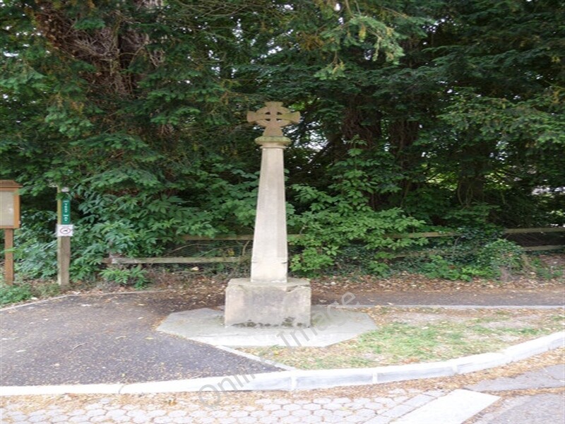 Photo 6x4 Longparish - Jubilee Cross Bransbury This cross carries the dat c2009 Photo 6x4 Longparish - Jubilee Cross Bransbury This cross carries the dat c2009