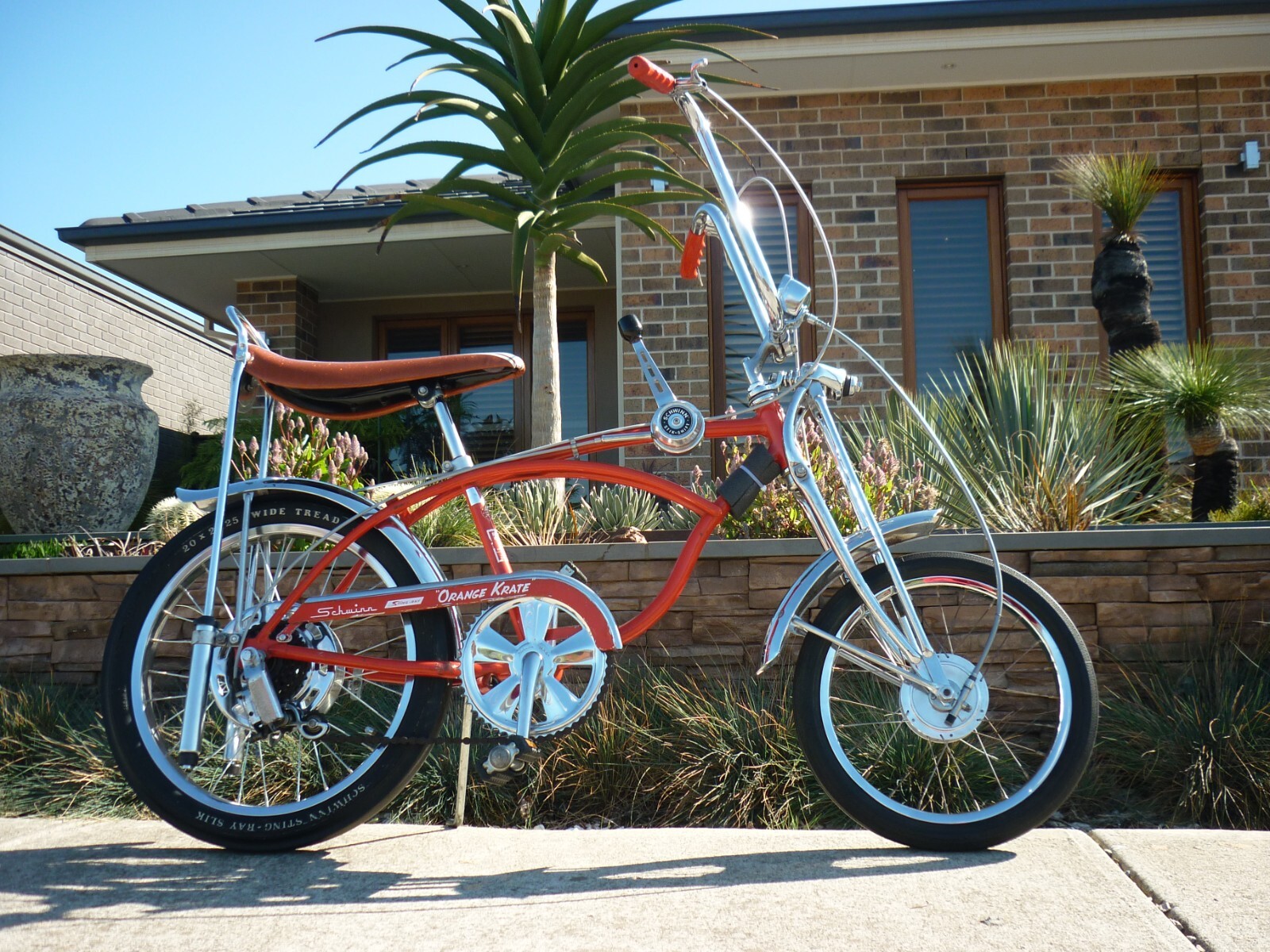 1973 Schwinn Sunset Orange krate original seat - original chrome -original paint 1973 Schwinn Sunset Orange krate original seat - original chrome -original paint