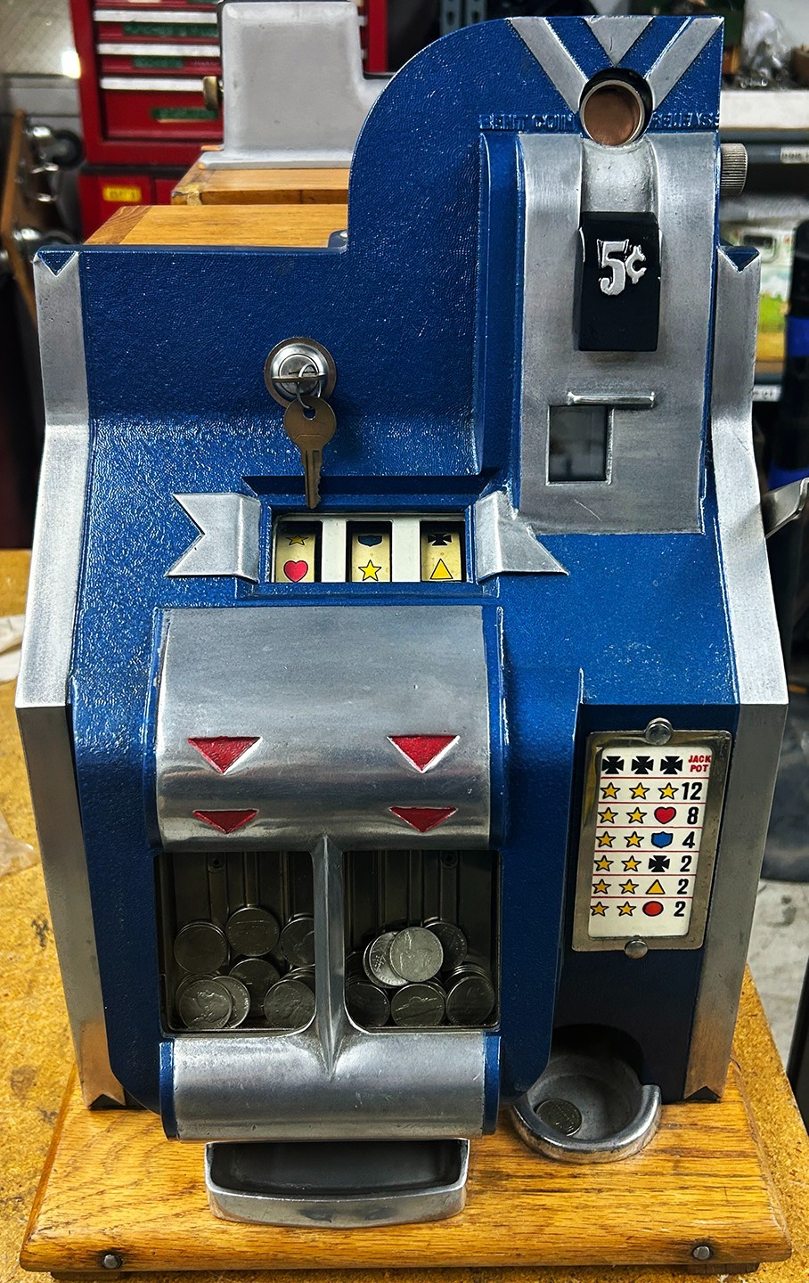 MILLS 5c QT Chevron Slot Machine circa 1936 Blue Finish MILLS 5c QT Chevron Slot Machine circa 1936 Blue Finish