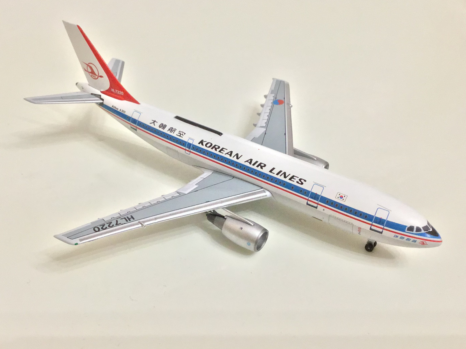 Aeroclassics 1:400 KOREAN AIR LINES Airbus A300