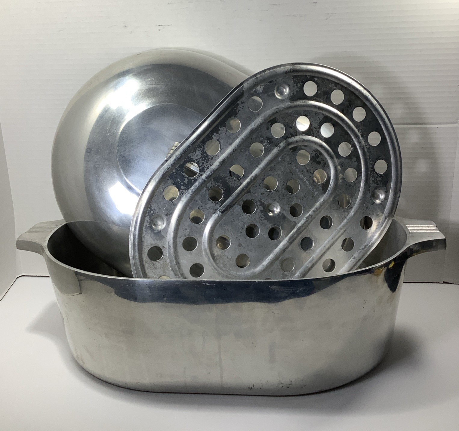 Vintage Magnalite GHC Roaster Dutch Oven 17qt Cookware Trivet HUGE Like 4269 Vintage Magnalite GHC Roaster Dutch Oven 17qt Cookware Trivet HUGE Like 4269