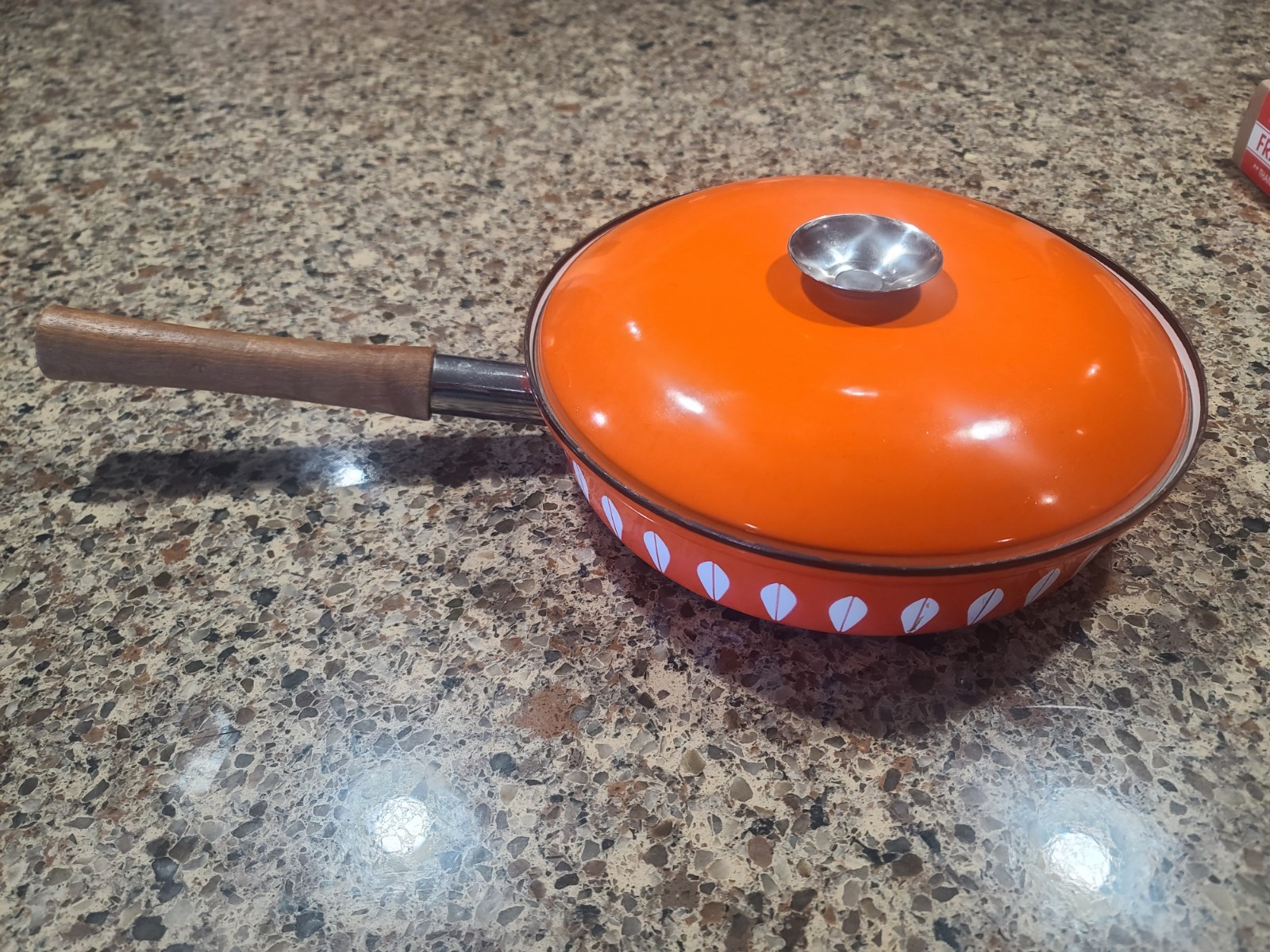 Vintage Cathrineholm of Norway Enamel Pan – 10 Vintage Cathrineholm of Norway Enamel Pan – 10