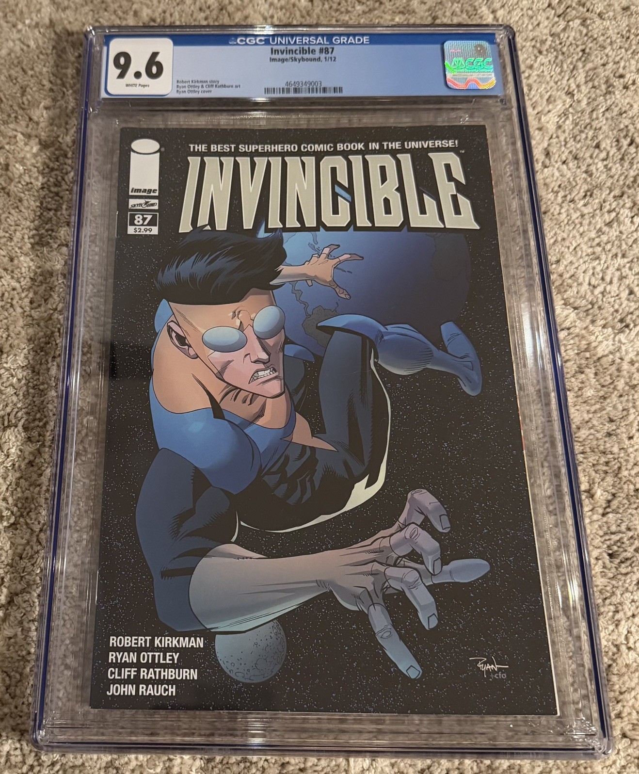 Invincible #87 CGC 9.6 Image Comics 2012 Black Cover HTF in High Grade Invincible #87 CGC 9.6 Image Comics 2012 Black Cover HTF in High Grade