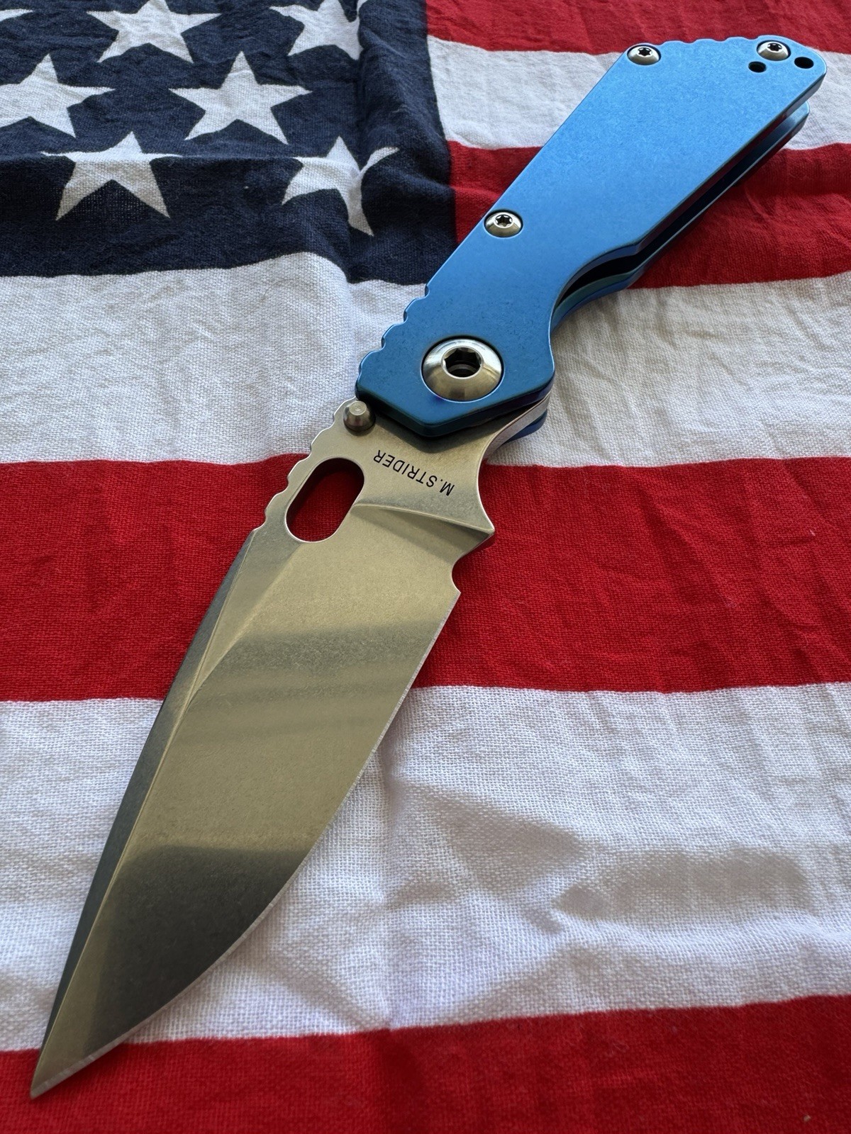 Mick Strider SNG Performance Series- Stonewashed Blade and Cobalt DLC Scales Mick Strider SNG Performance Series- Stonewashed Blade and Cobalt DLC Scales