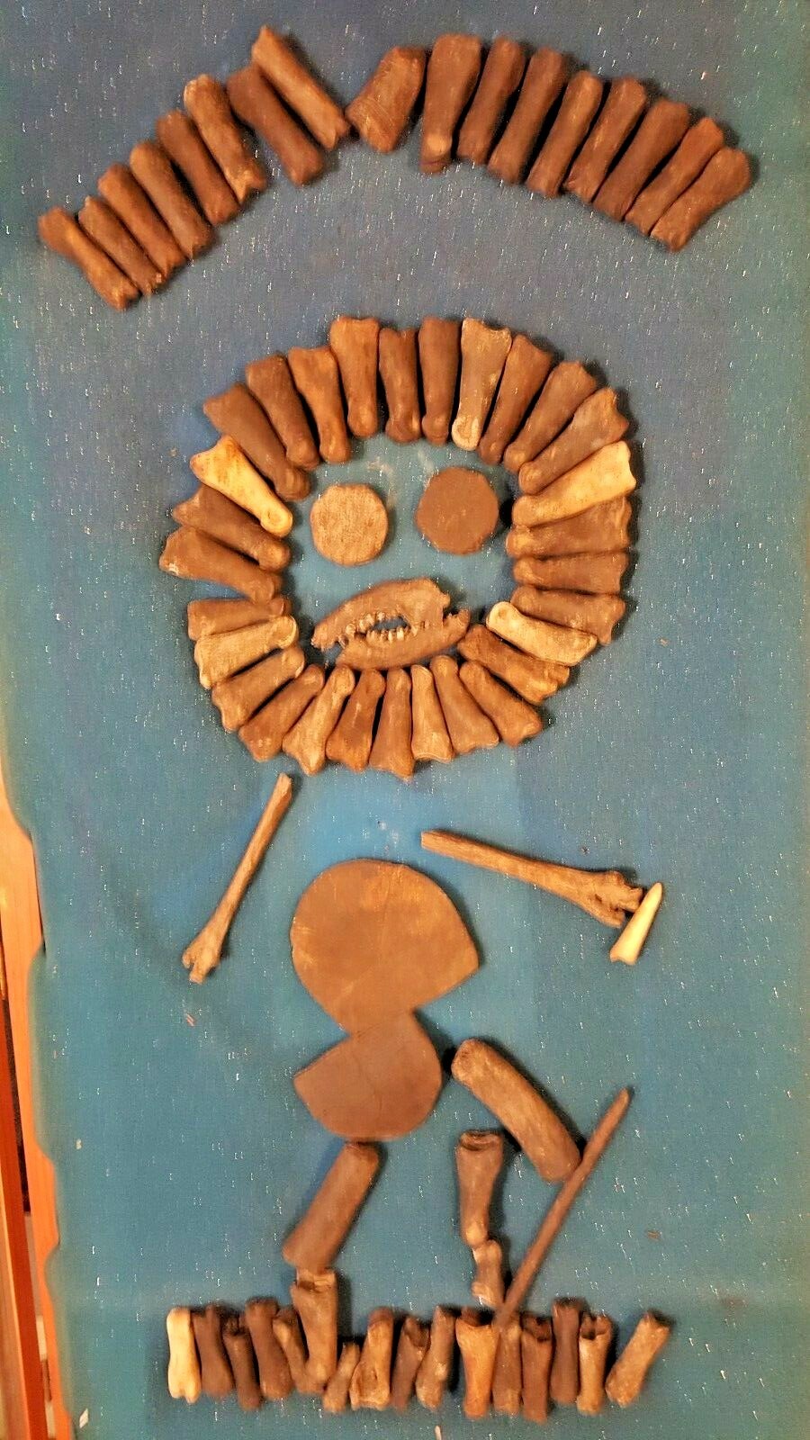 Museum Display Artifacts Kachina Effigy Bone Doll Mississippian Period, & Case Museum Display Artifacts Kachina Effigy Bone Doll Mississippian Period, & Case