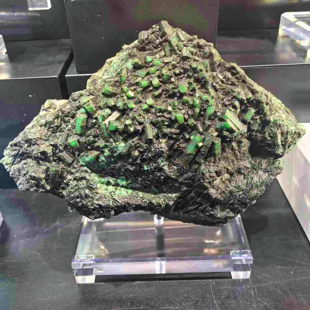 21LB Rare Natural Green Dioptase Emerandine Gemstone Cluster Mineral specimen 21LB Rare Natural Green Dioptase Emerandine Gemstone Cluster Mineral specimen