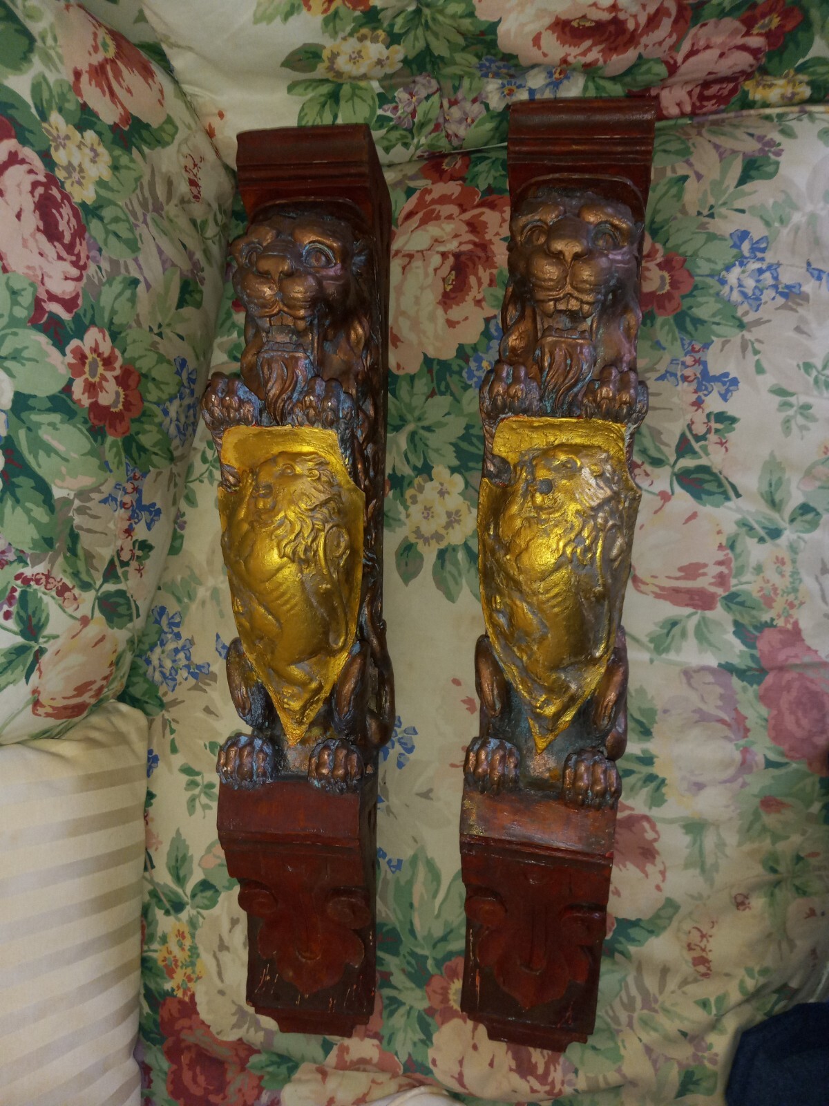 2 Vintage Rare Royal Lions with Shields Gold and Bronze Painted Wall Art HTF