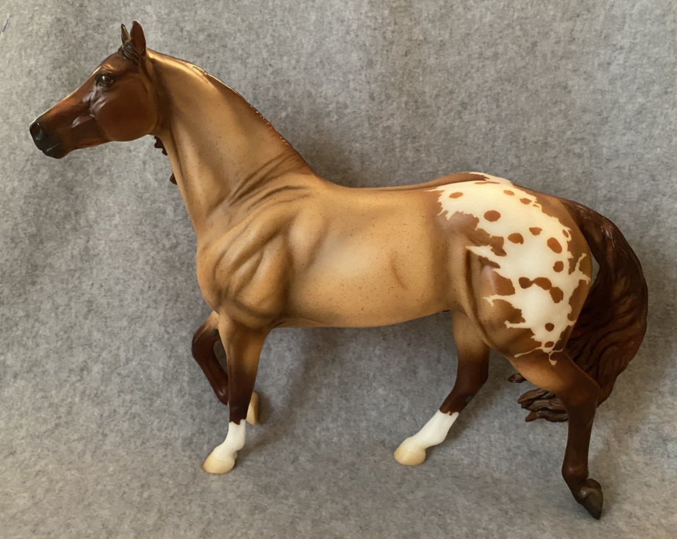 Breyerfest 2015 Volunteer Model “Parfait” Smart Chic Olena  Mold 150-160 Made