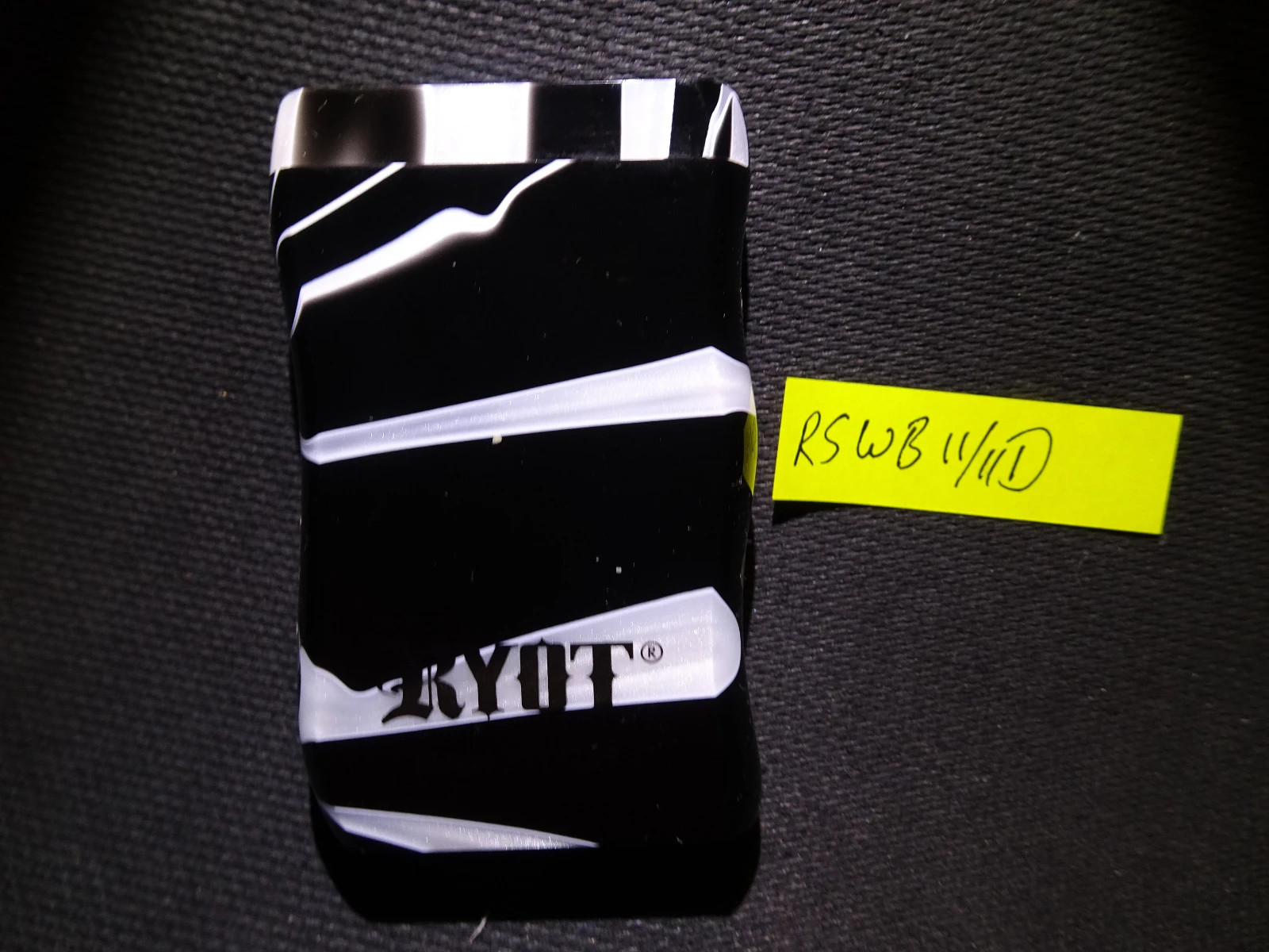 RYOT Ultra Rare Solid/er Color Acrylic Dugout Small White Black # RSWB1111D RYOT Ultra Rare Solid/er Color Acrylic Dugout Small White Black # RSWB1111D