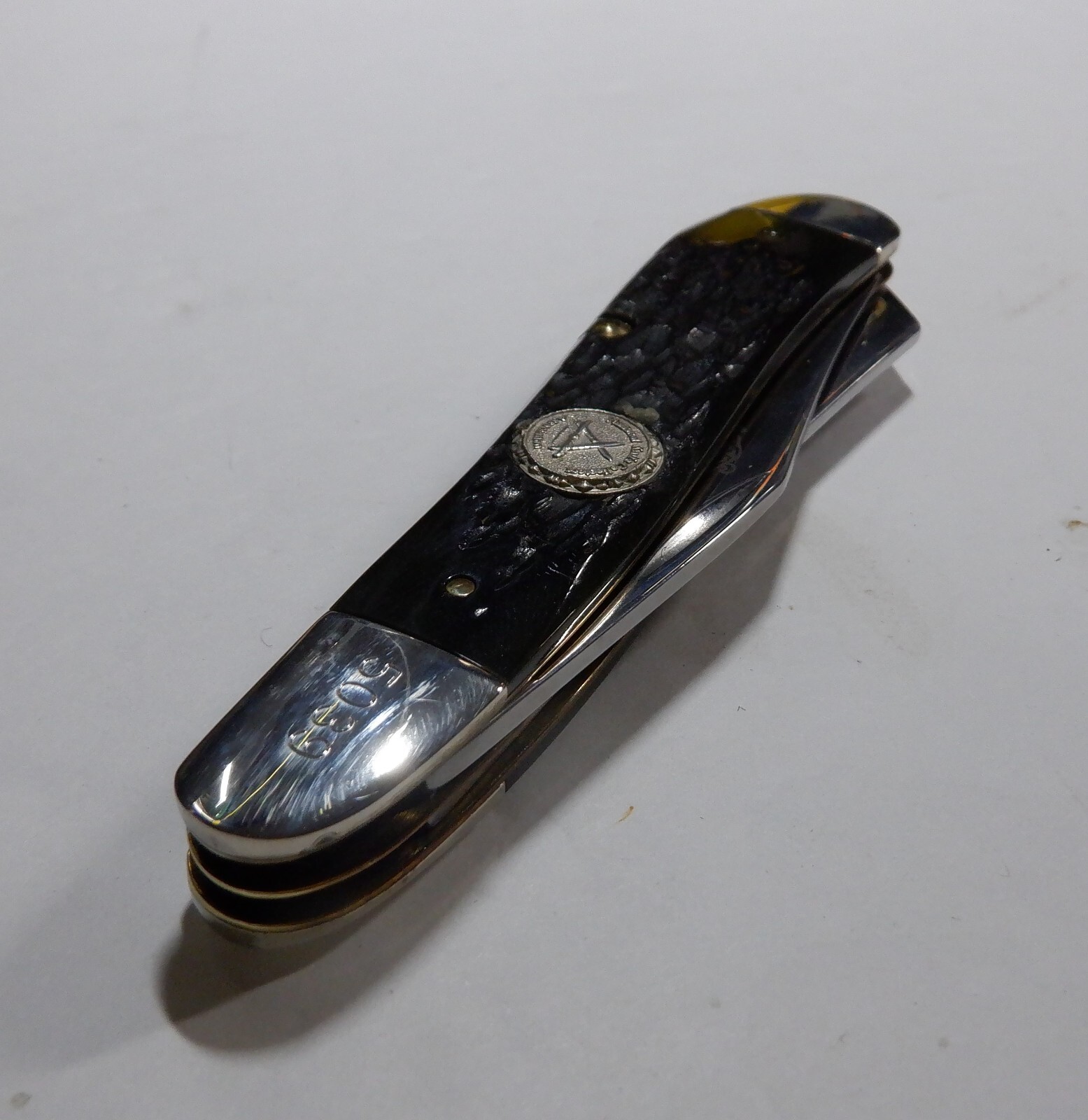 Case National Knife Collector #5039 1985 Bone Dog Leg Trapper 4 1/2