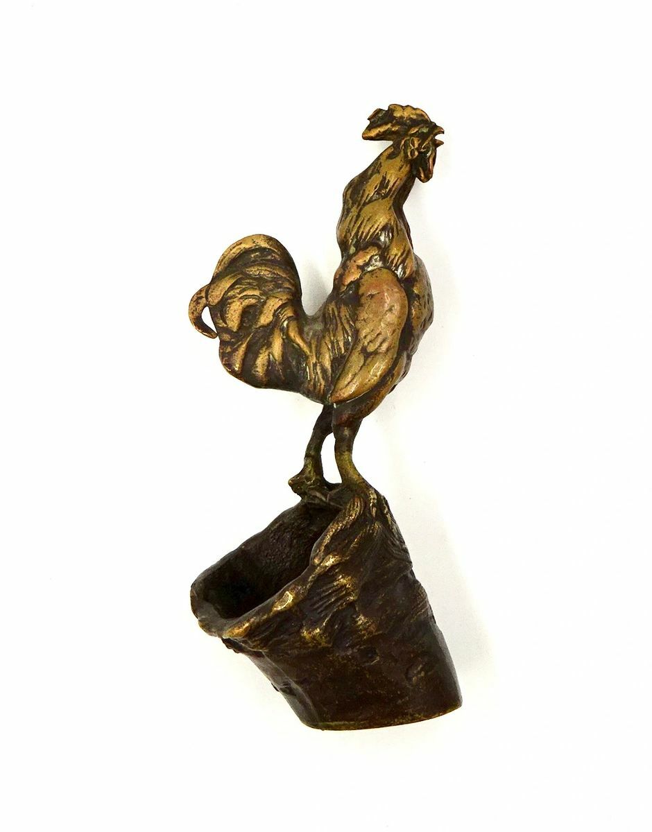ANTIQUE BRONZE SCULPTURE Auguste Cain Rooster on Basket Circa 1821 - 1894 France ANTIQUE BRONZE SCULPTURE Auguste Cain Rooster on Basket Circa 1821 - 1894 France