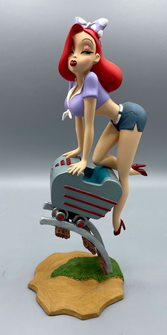 Electric Tiki-Disney Jessica Rabbit Mini-Maquette #2/50-Exclusive purple variant Electric Tiki-Disney Jessica Rabbit Mini-Maquette #2/50-Exclusive purple variant