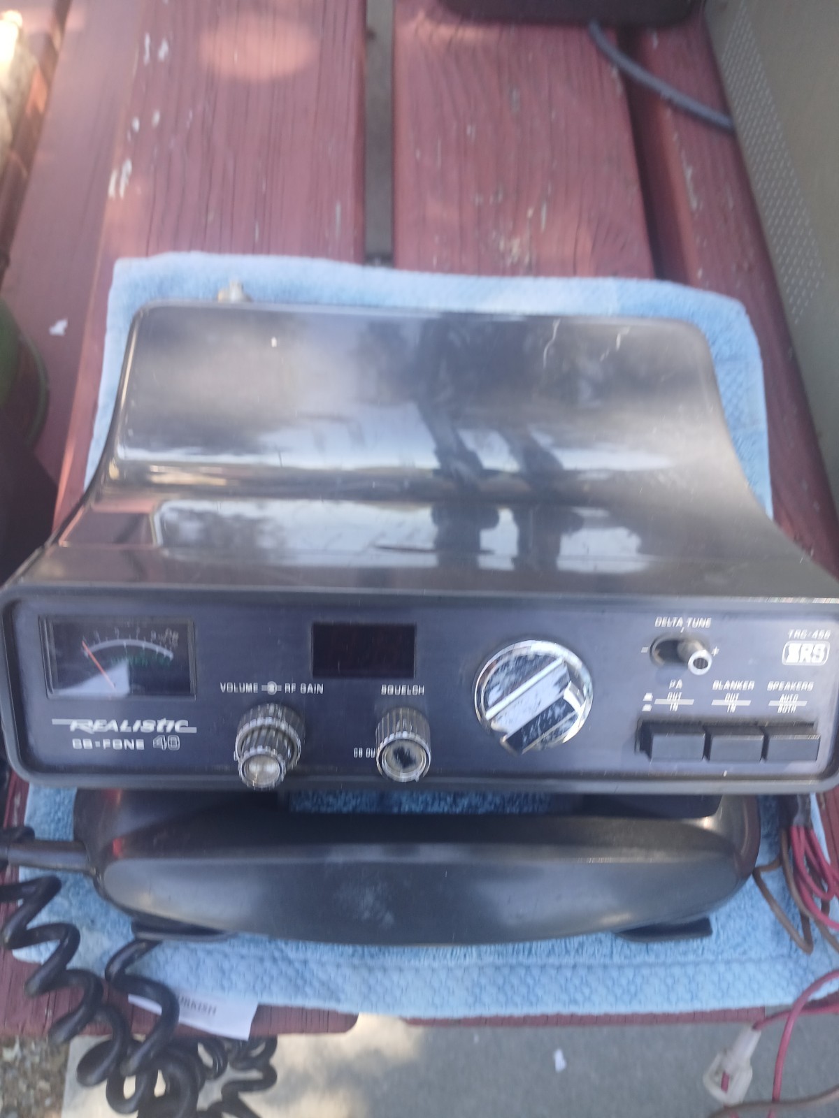 Vintage Realistic CB-Fone 40 TRC-456 - Good Physical Condition Powers up & more Vintage Realistic CB-Fone 40 TRC-456 - Good Physical Condition Powers up & more