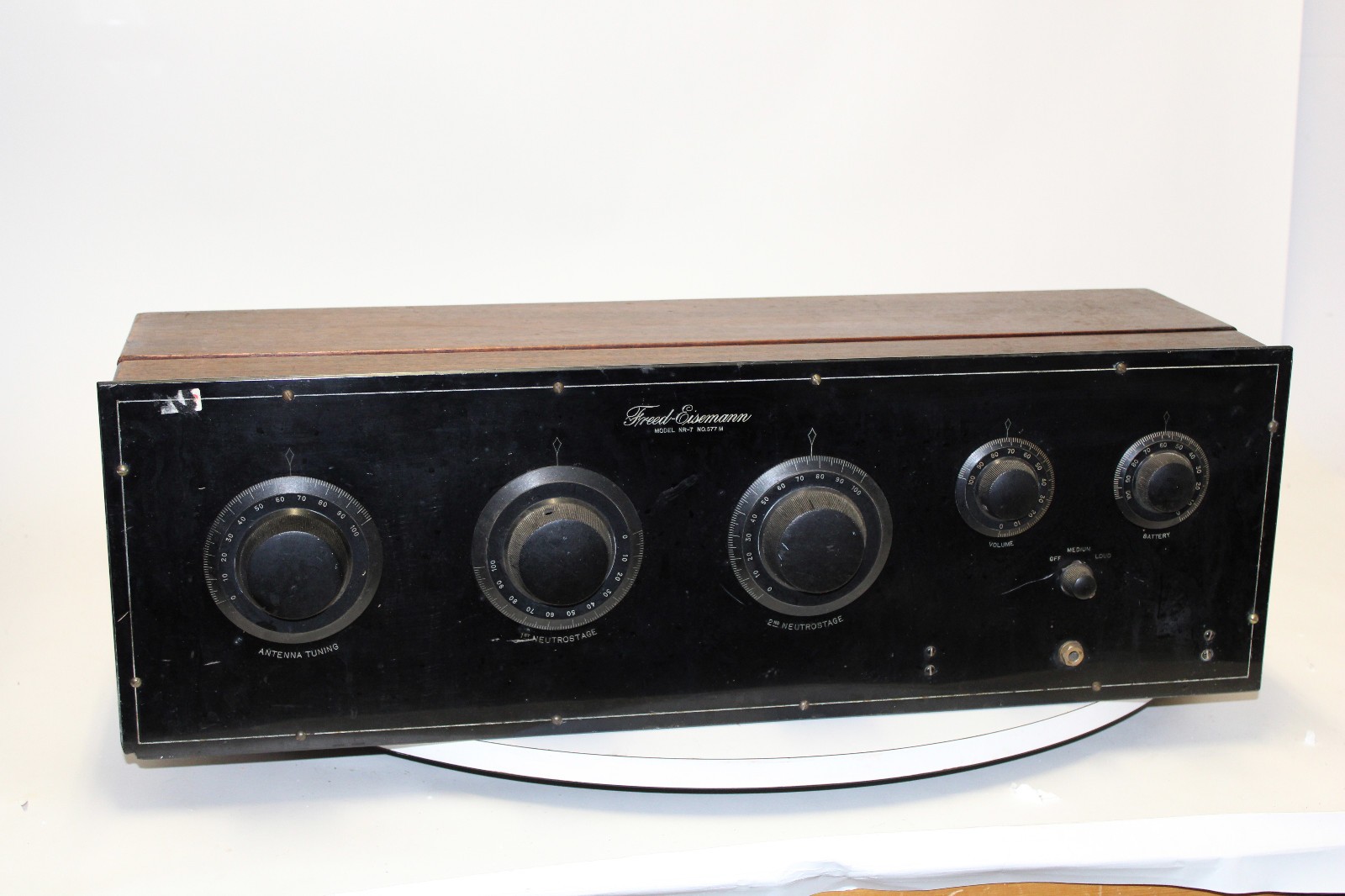 1920's Freed-Eisemann Radio Corporation NR7  Neutrodyne Tube Radio