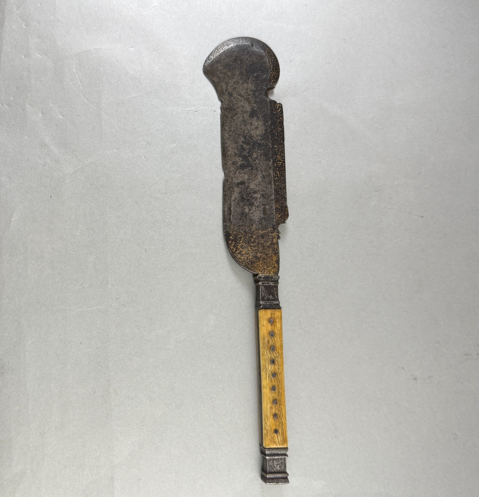 Antique Billhook, Cleaver, Medical Instrument, Gardening Tool ?  c. 1564