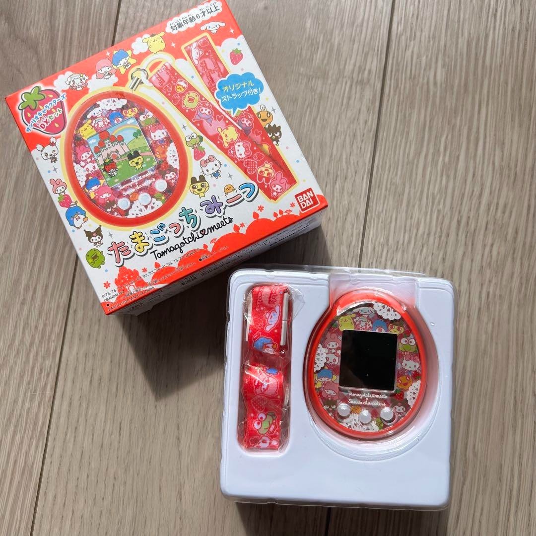 BANDAI Tamagotchi meets sanrio Characters DX set Red Hello Kitty My Melody BANDAI Tamagotchi meets sanrio Characters DX set Red Hello Kitty My Melody