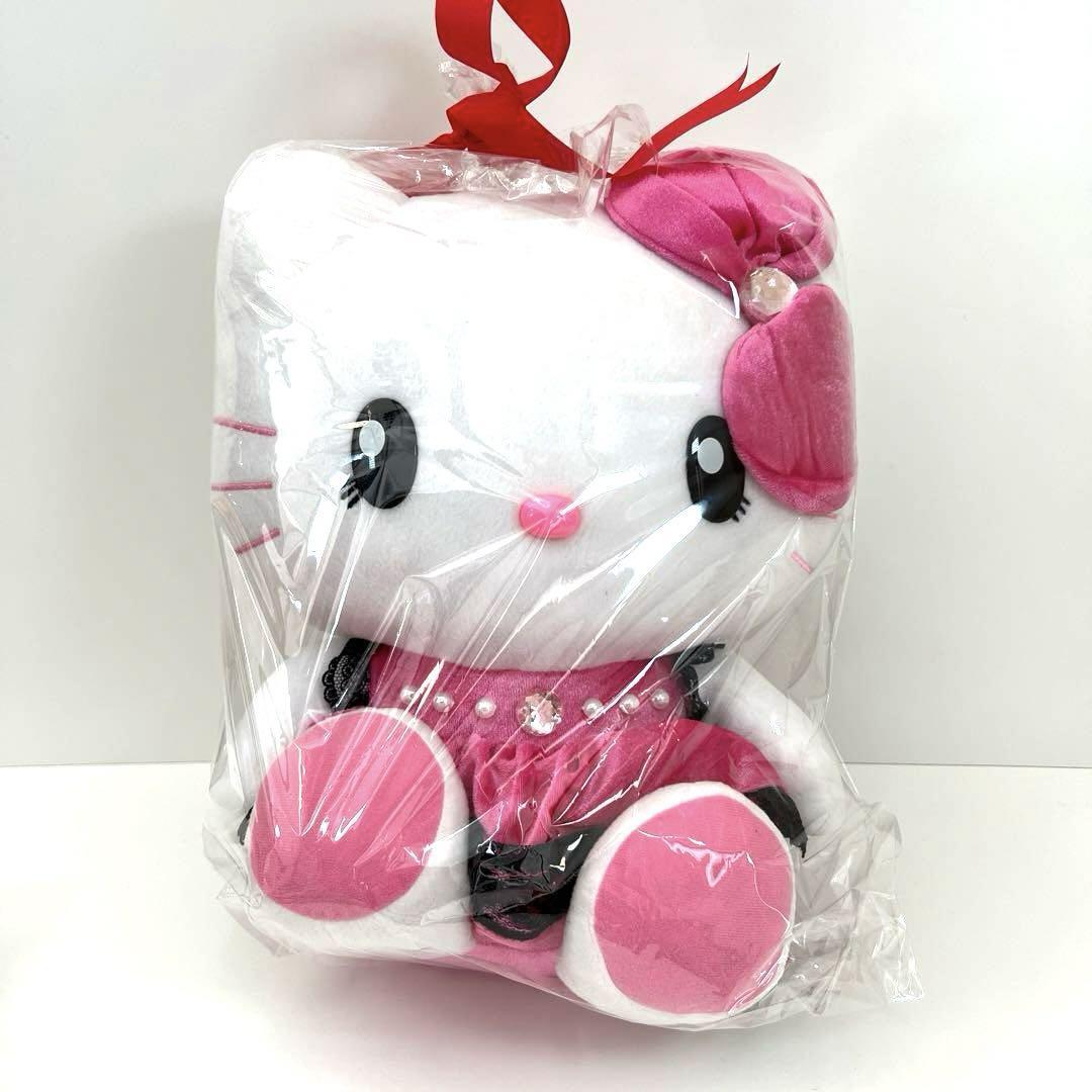 Sanrio Vintage USJ Universal Studios Hello Kitty Plush Toy 33cm, 2013 Sanrio Vintage USJ Universal Studios Hello Kitty Plush Toy 33cm, 2013