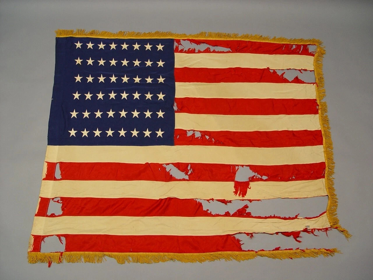 USA Flag With 48 Stars Stars and Stripes 1912-1959 Yellow Fringe USA Flag With 48 Stars Stars and Stripes 1912-1959 Yellow Fringe