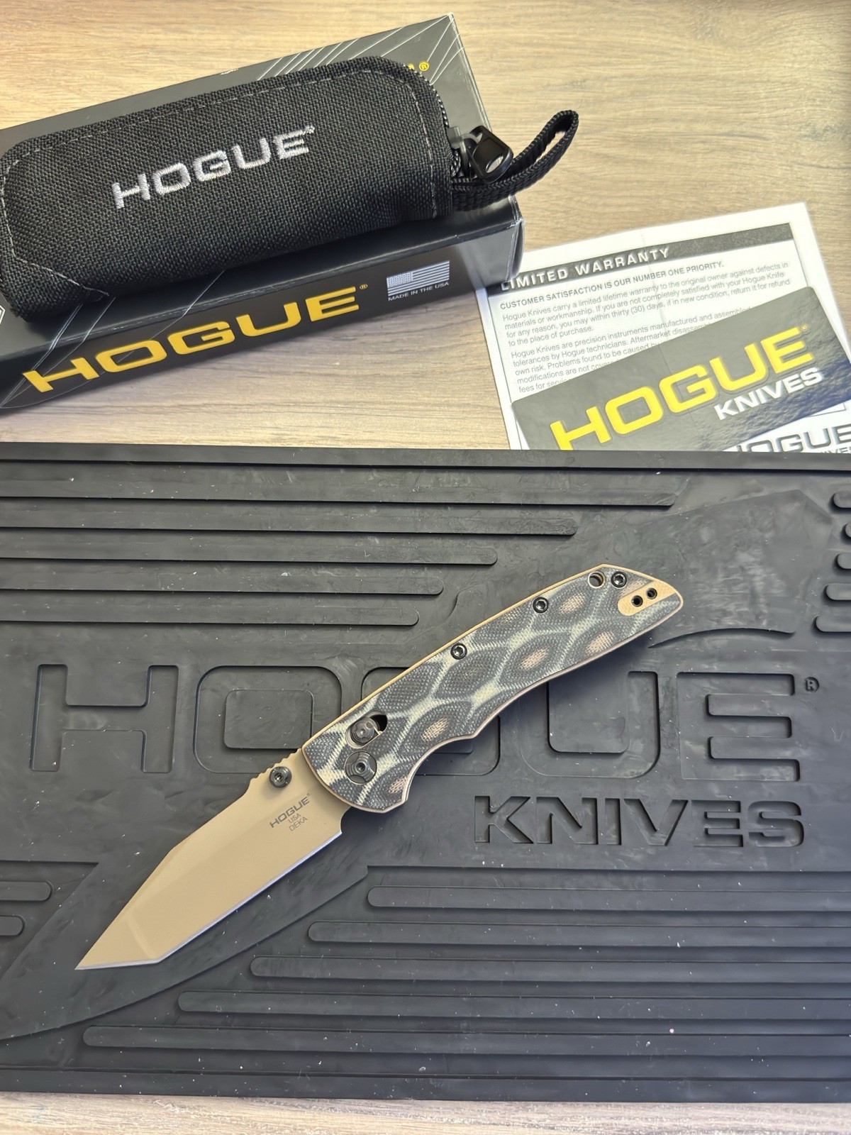Hogue Deka SMKW Exclusive Texas Rattlesnake G10 FDE MagnaCut Tanto 24258-EXLSMKW Hogue Deka SMKW Exclusive Texas Rattlesnake G10 FDE MagnaCut Tanto 24258-EXLSMKW