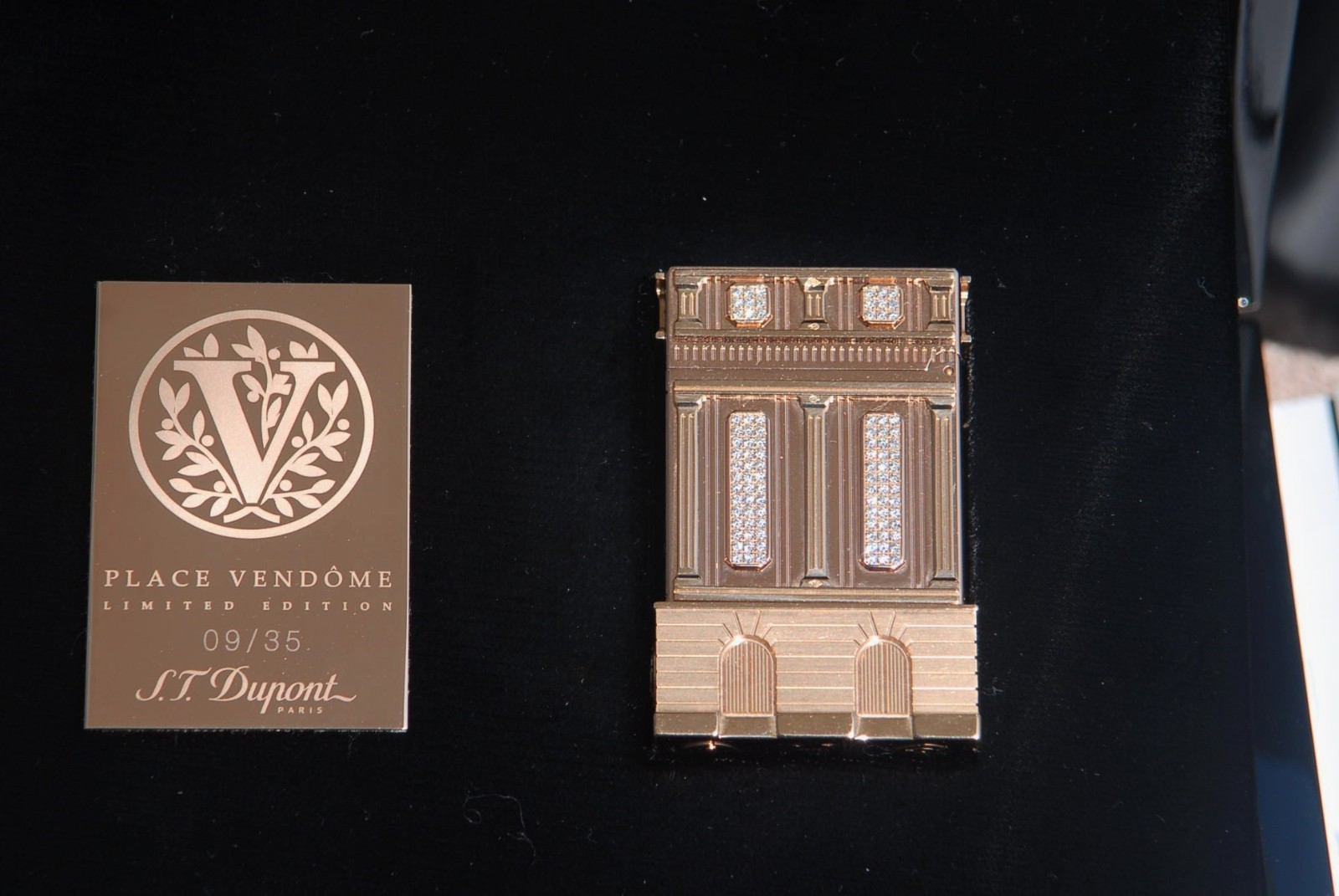 ST DUPONT VENDOME PRESTIGE LINE 2 LIGHTER PINK GOLD, DIAMONDS, ONE OF ONLY 35 ST DUPONT VENDOME PRESTIGE LINE 2 LIGHTER PINK GOLD, DIAMONDS, ONE OF ONLY 35