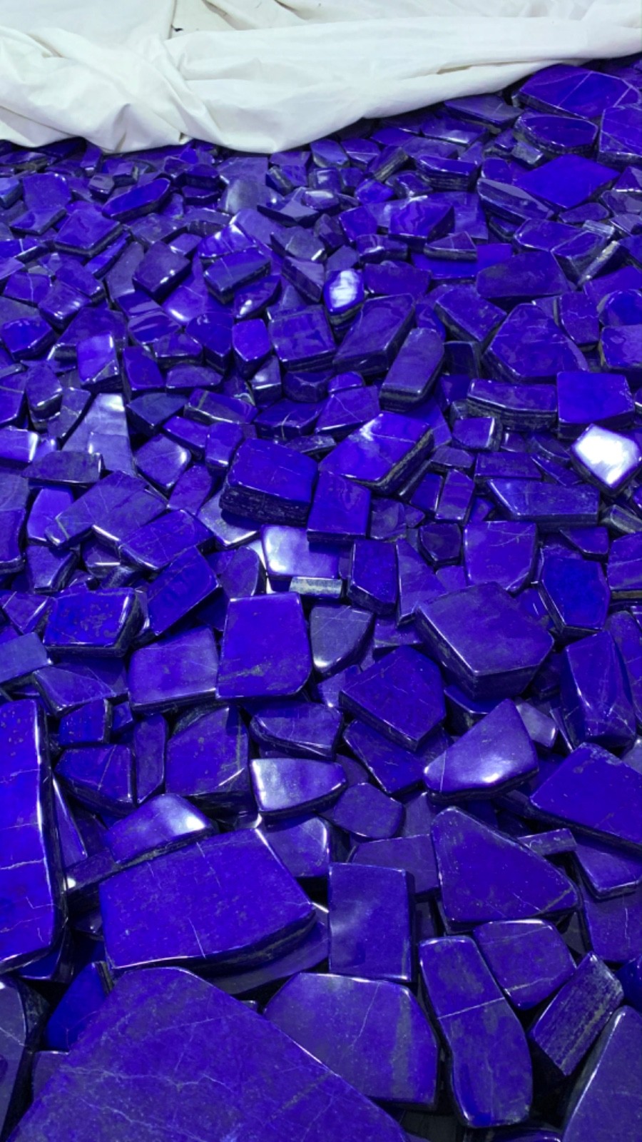 500KG AAA Quality Natural Lapis Lazuli Polished Mineral Specimen Wholesale 500KG AAA Quality Natural Lapis Lazuli Polished Mineral Specimen Wholesale