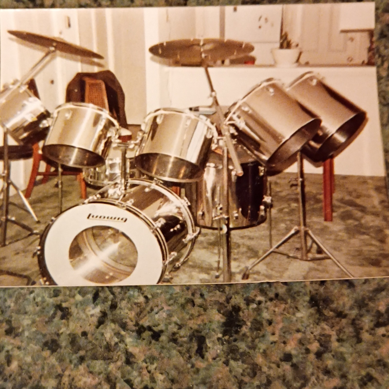 Classic Ludwig Drum Set. Vintage 8pc. Stainless Steel Drums From 1979. Firm. Classic Ludwig Drum Set. Vintage 8pc. Stainless Steel Drums From 1979. Firm.