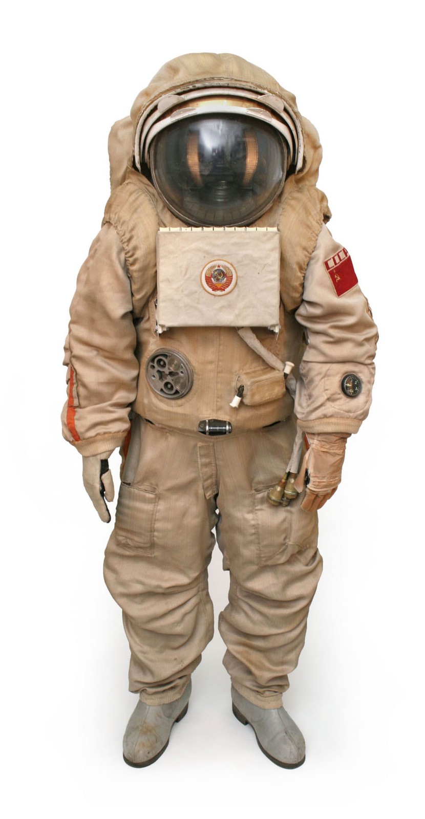 SOVIET SPACESUIT KRECHET FOR MOON SURFACE OPERATIONS SOVIET SPACESUIT KRECHET FOR MOON SURFACE OPERATIONS