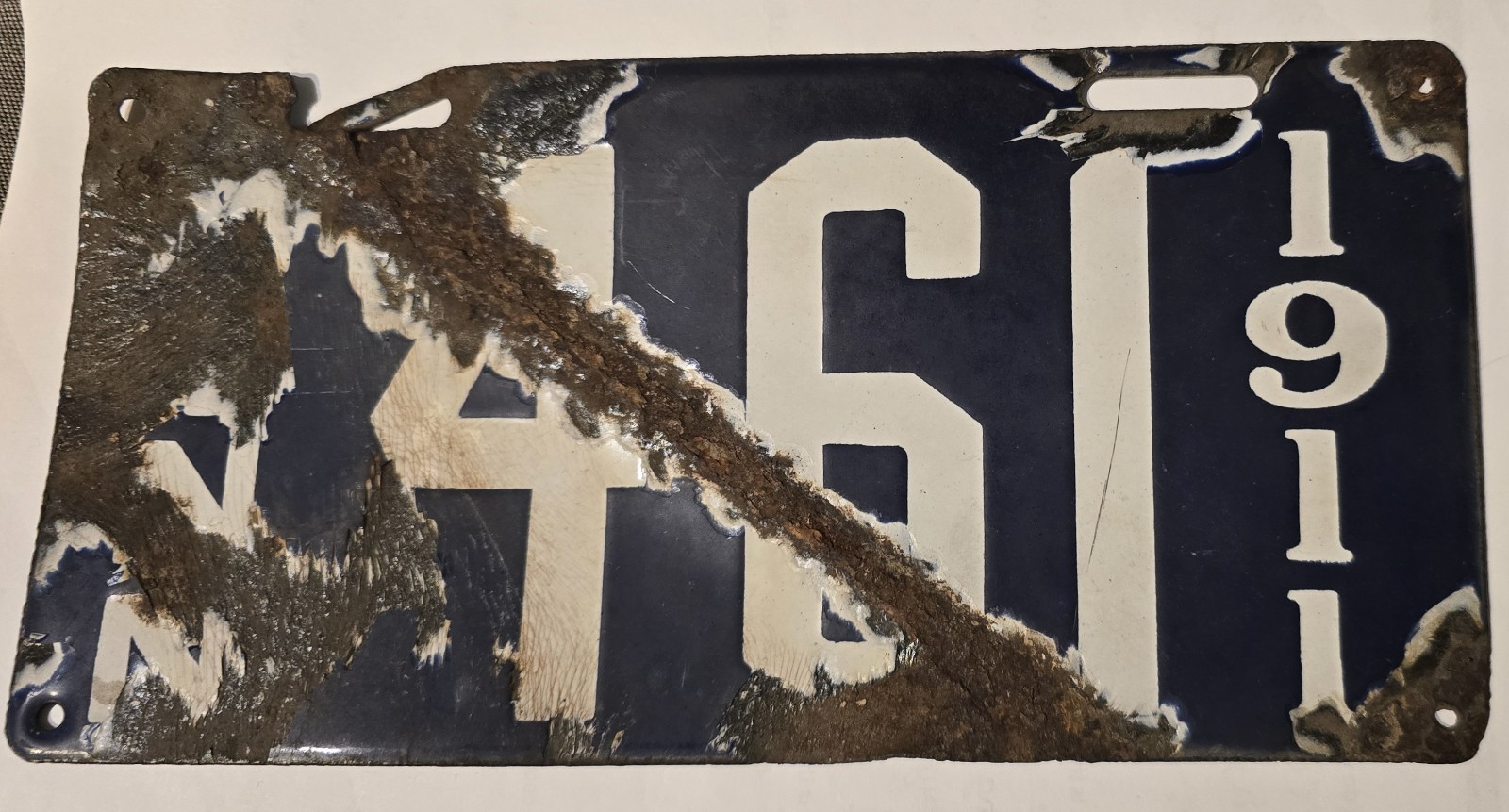 1911 Minnesota license plate porcelain 11 MN low number shorty