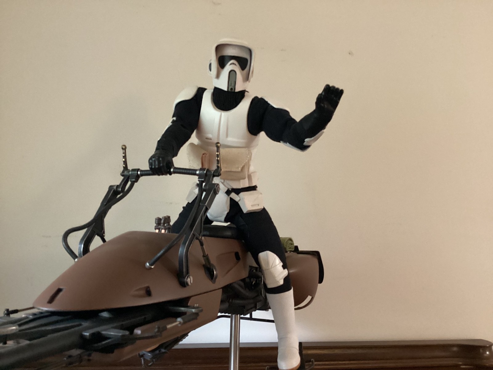 1/4 scale StarWars Speeder Bike with scout trooper fan art display model