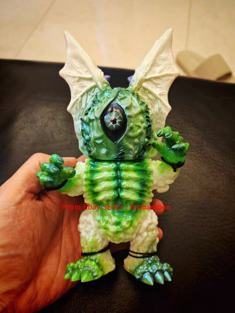 MVH Mutant Vinyl Hardcore Mutant Boy DX Green Sofubi Soft Vinyl Figure Collect