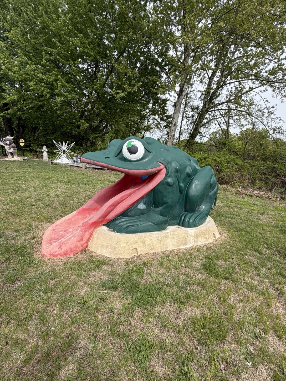 Vintage Huge Fiberglass Frog Slide By FAST 10’ Long 6’ Tall