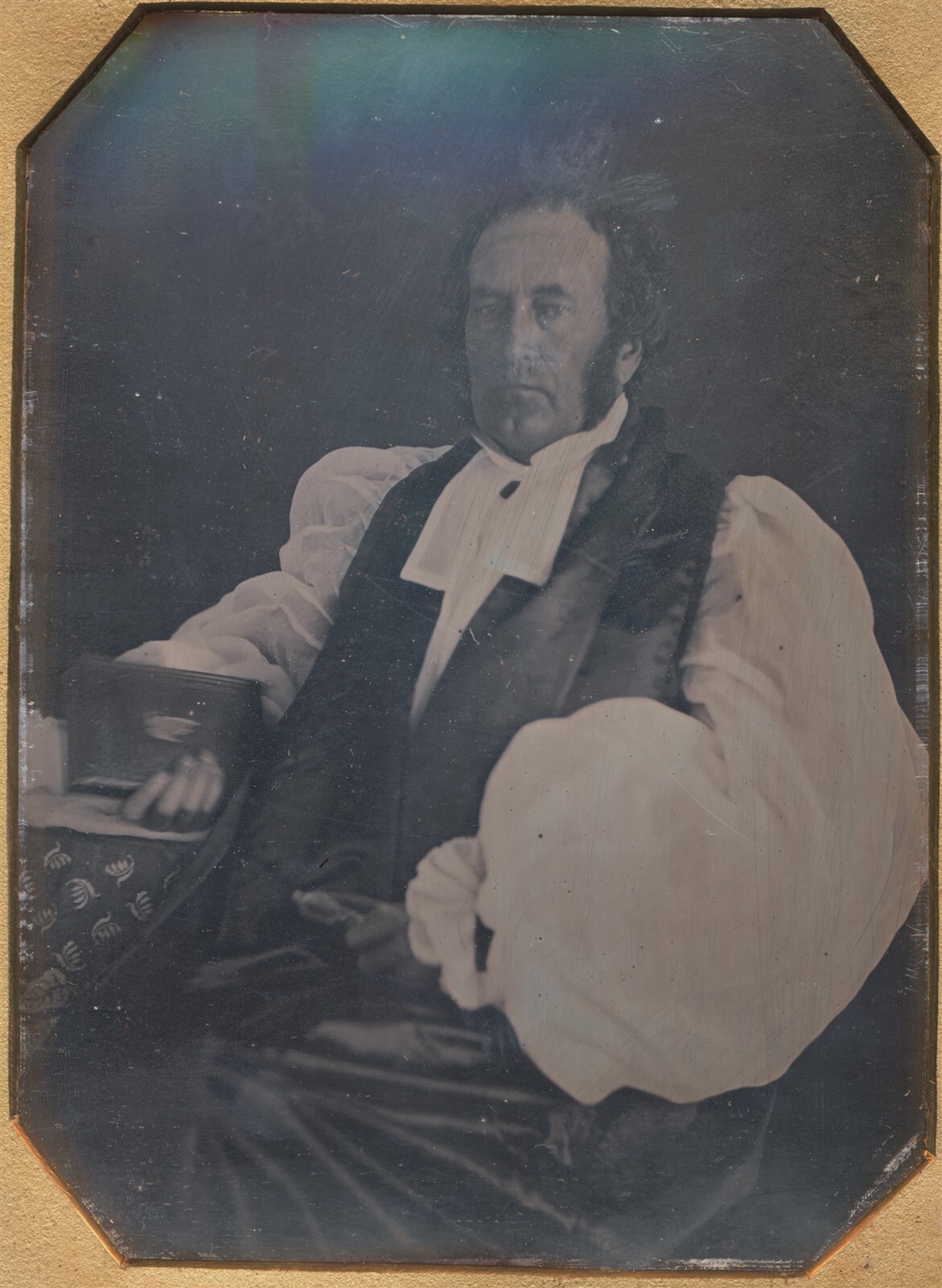 1840 Half Plate Daguerreotype Aristocratic Gentleman Puffy Sleeve Separated Case 1840 Half Plate Daguerreotype Aristocratic Gentleman Puffy Sleeve Separated Case