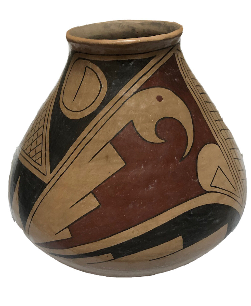 Collection of Mata Ortiz Pottery by  Master Juan Quezada (early career)