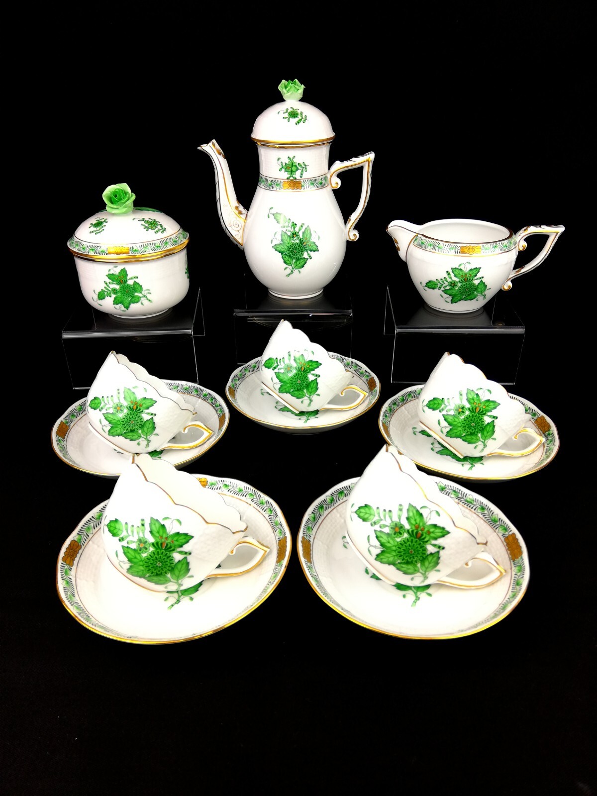 Herend Chinese Bouquet Green Coffee Set for 5 People Herend Chinese Bouquet Green Coffee Set for 5 People