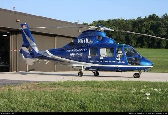 5 x Airbus Eurocopter EC155 N611LLWood Desktop Helicopter Model 5 x Airbus Eurocopter EC155 N611LLWood Desktop Helicopter Model