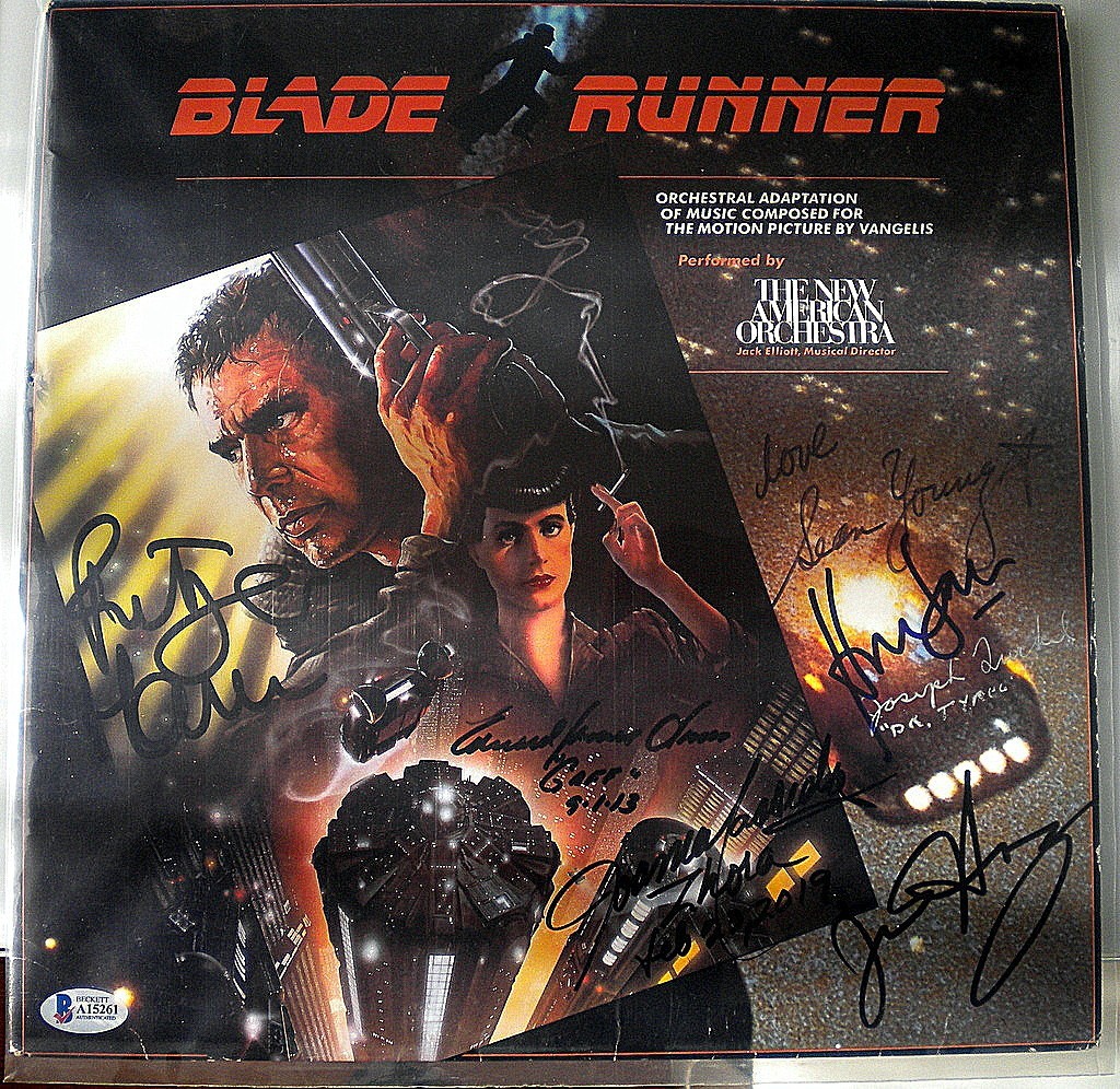 BLADE RUNNER HARRISON FORD CAST SIGNED VINYL BASS COA EXTREMELY RARE PIECE AUTO BLADE RUNNER HARRISON FORD CAST SIGNED VINYL BASS COA EXTREMELY RARE PIECE AUTO