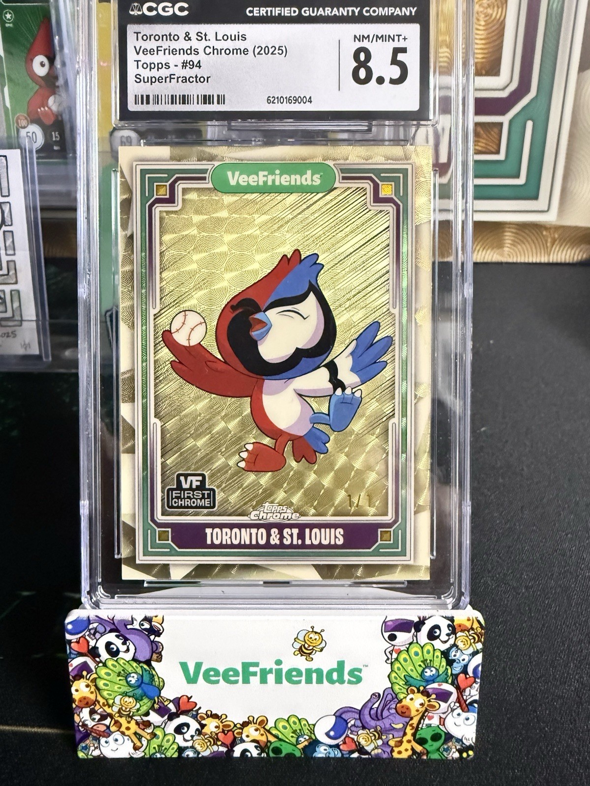 2025 Veefriends Topps Chrome Toronto & St. Louis Superfractor 1/1 2025 Veefriends Topps Chrome Toronto & St. Louis Superfractor 1/1