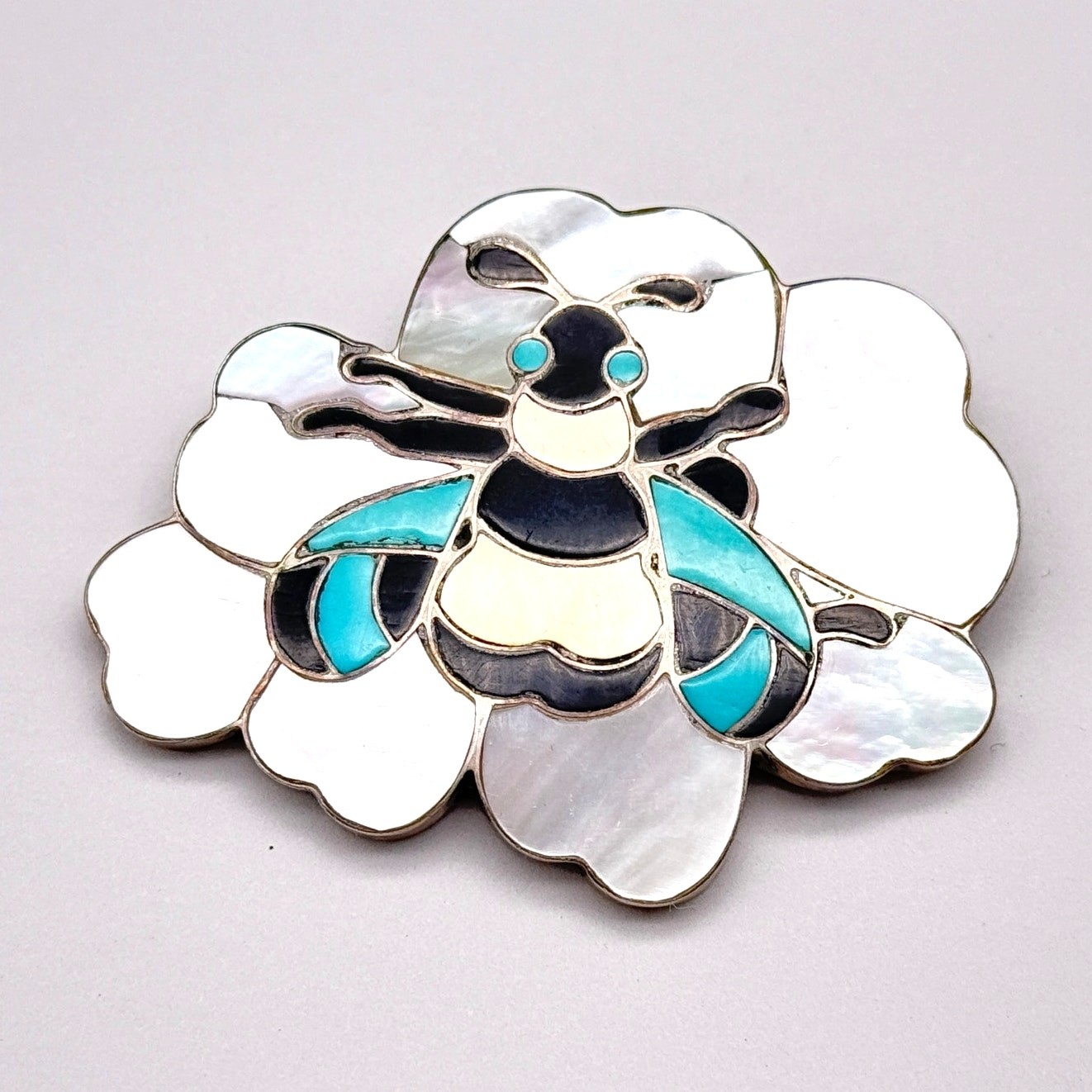 Vintage Zuni Native Sonny Wallace Bee Turquoise Inlay Silver Pin Brooch Pendant Vintage Zuni Native Sonny Wallace Bee Turquoise Inlay Silver Pin Brooch Pendant