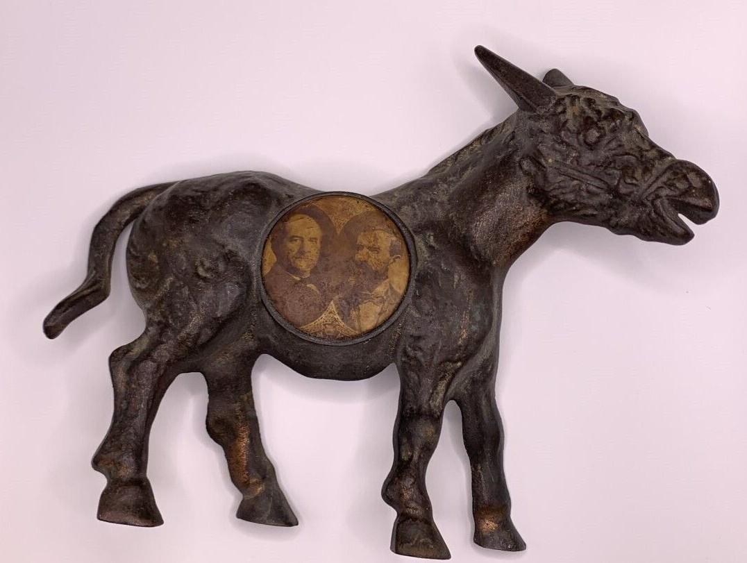 WILLIAM JENNINGS BRYAN & JOHN KERN METAL DONKEY WITH JUGATE BUTTON * (EB1010716) WILLIAM JENNINGS BRYAN & JOHN KERN METAL DONKEY WITH JUGATE BUTTON * (EB1010716)