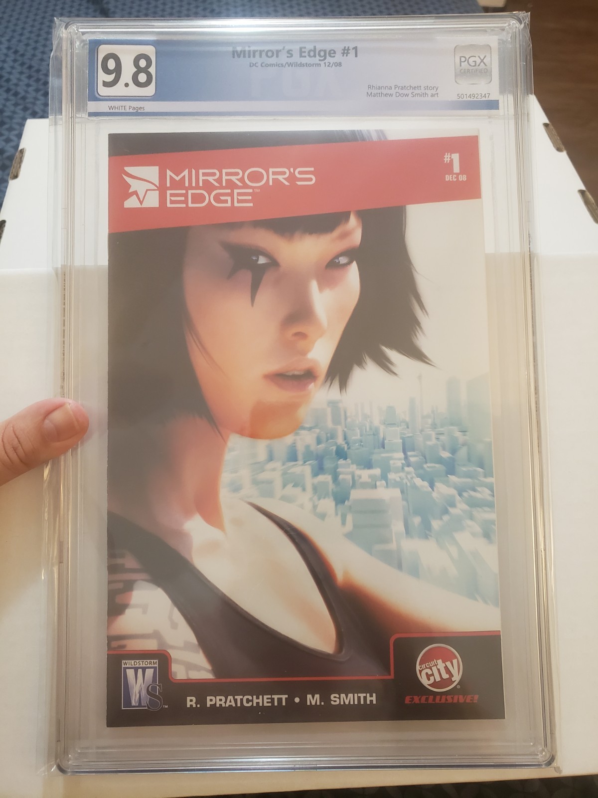 Mirror's Edge #1 PGX 9.8 (Ultra Rare Circuit City) 2008 Mirror's Edge #1 PGX 9.8 (Ultra Rare Circuit City) 2008