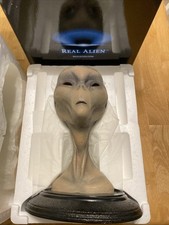 REAL ALIEN THE GREY First Edition BEAR DEN BRANDSTATER DESIGN Sculpture Bust picture