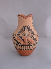 L. Madalena - Large Jemez Pueblo Pottery Vase - Beautifully Painted 9 3/4