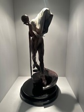 richard mcdonald sculpture picture