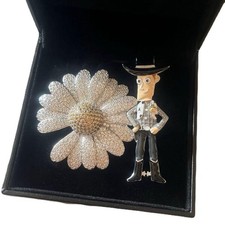 PEACEMINUSONE Toy Story Brooch Daisy Jewel Pin G-DRAGON K-POP Used picture