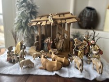 1990 ANRI Nativity Set 18 Figurines Stable & Trees Incl. Perfect condition picture