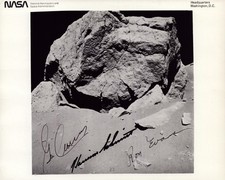 APOLLO 17 CREW SIGNED NASA PHOTOGRAPH OF LARGE BOULDER ON THE MOON picture