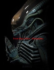 Customized 2.3m Alien Resin+Stainless Steel Internal Structure Full Body Statue picture