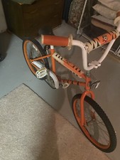 Huffy Tony the Tiger bicycle from 1988 picture